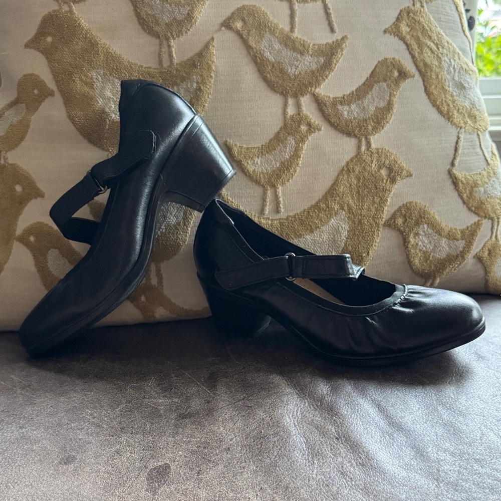 Clarks Black Mary Jane Low Block Heel Pumps